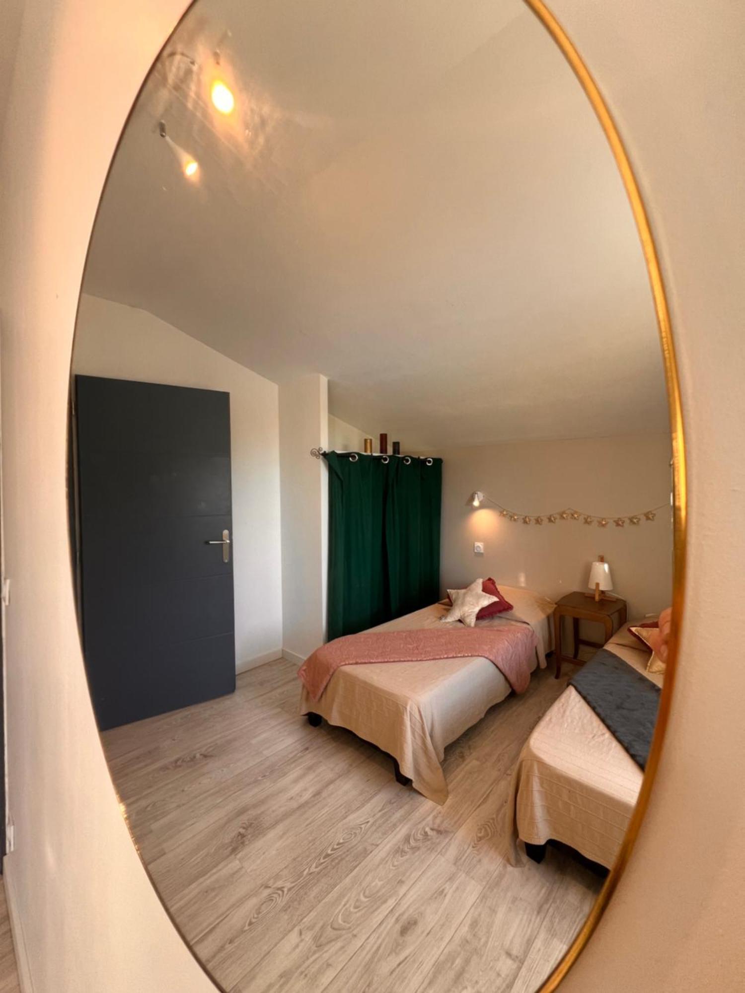 Un Petit Coin De Paradis Le Pegue Exterior foto